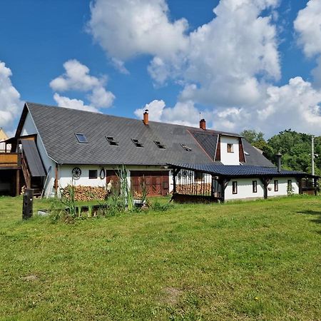 Premyslovsky Dvur Lägenhet Slezske Pavlovice Exteriör bild